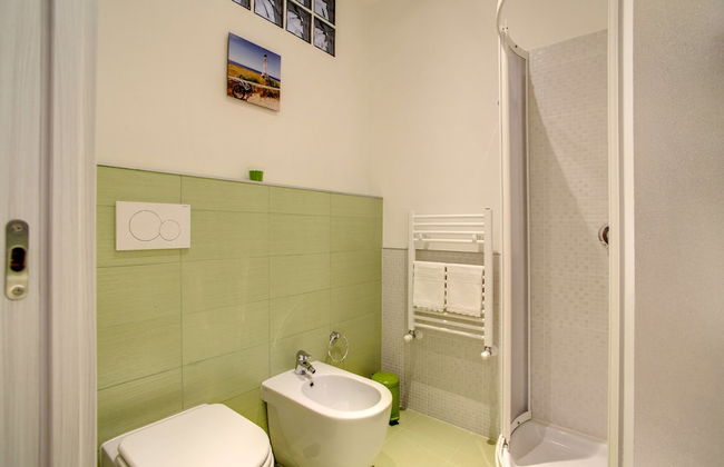 Vatican Rooms Cipro - Foto 24