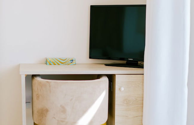 The Three Graces - Photo 13