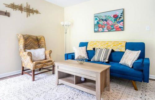 *Cool Crib * King Bed * Long Term Stays * Duke* - Foto 14