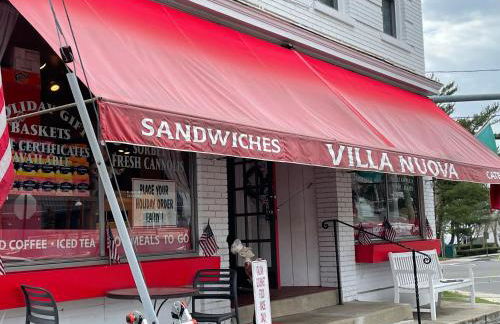 One bedroom with modern kitchen, balcony with water view - Foto 34