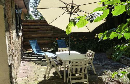 Gîte paisible dans une ancienne ferme avec WIFI et parking à Saint-Bresson - FR-1-583-440 - Foto 18