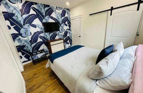 NEW Tiki House! Near Beaches, Sleeps 6-7 - Foto 37