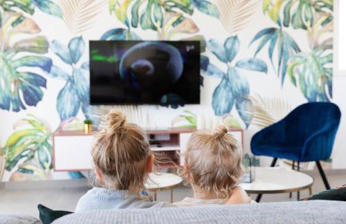 Villa ELISA Piscine Intérieure partagée chauffée à 29 degrés à 100m de la plage - Foto 48