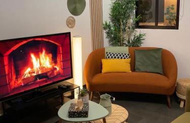 Les Loges Du Théatre 160m2 MAISON PRIVÉ 14 personnes MAX tout équipé a 200m de l'AVENUE DE CHAMPAGNE et toutes commodités DEGUSTATION CHAMPAGNE OFFERTE jacuzzi sauna jeux velos EMPLACEMENT EXCEPTIONNEL et CHIC - Foto 11