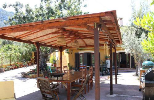 Tranquil Mallorca Villa Seaside Getaway with Pool - Foto 35