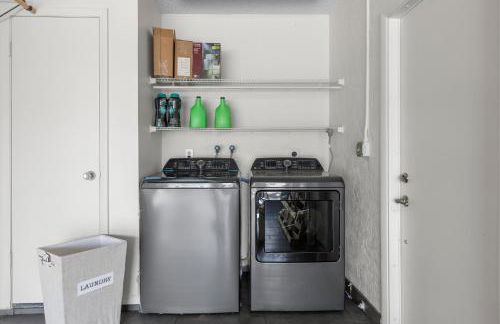 Relaxing Coastal Comfort - Heated Pool - Photo 17