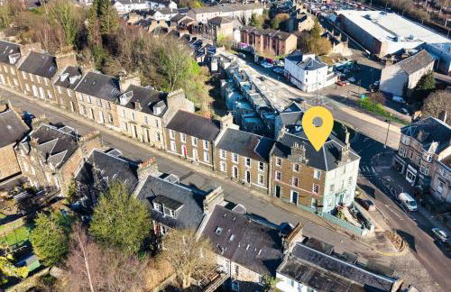 Elegant 3 Bed Apartment in Stirling Near Free Parking and Hill Views - Foto 39