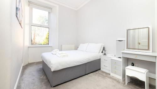 Refined 2-Bed Flat with Classic Edinburgh Charm - Foto 3