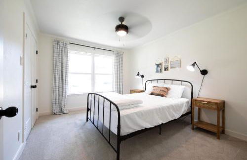 LUX ~Pet Friendly Richardson 3 bedroom 1 story Home~ - Foto 18