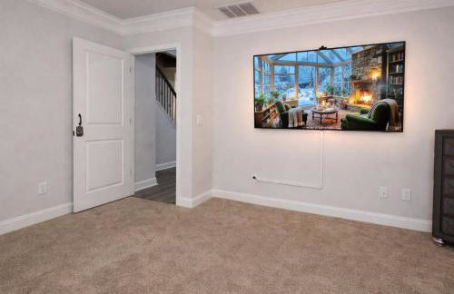 Clayton 6-Beds Family Home Near Raleigh Sleeps 12 - Foto 6