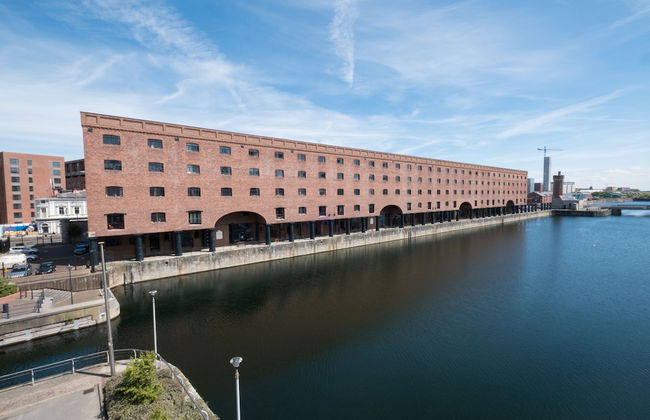 Base Serviced Apartments - The Docks - Photo 30