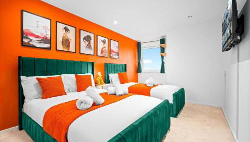 Spacious 2 Bed Apt B'ham CC with parking Sleeps 7 - Photo 1