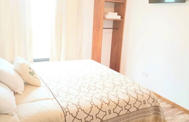 Laguna Studios - Photo 12