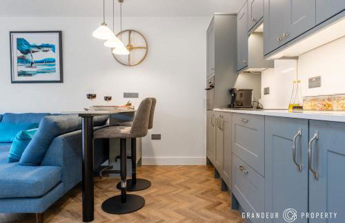 Harbour Haven by Grandeur Property - Photo 16