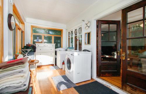 Lake Michigan Retreat- Upper Duplex - Photo 31