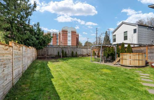 Northwest Retreat with Cedar Hot Tub - Foto 34