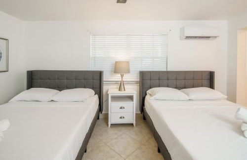 Beautiful 7-Bedroom Villa with Pool - Foto 24