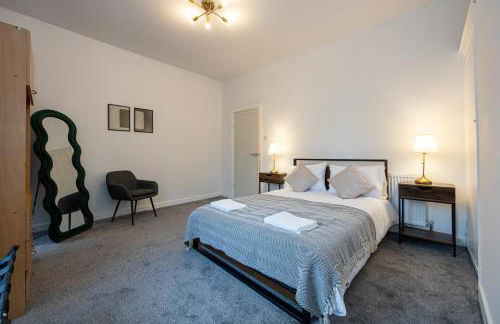 Modern 3BR House in Manchester, Ideal for Families, Sleeps 7 - Foto 7