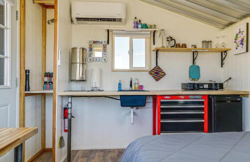 Tiny Town Cottages in Rodeo! 'Dog House' - Foto 10