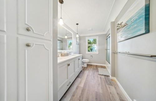 Charming Erie Home about 2 Mi to Downtown Delights! - Foto 14