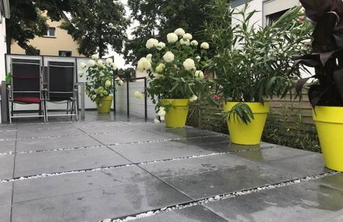 Erstklasssige moderne Apartwohnung 85 qm mit Terrasse und Garten - Foto 12