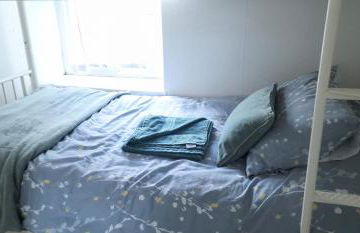 Cheerful Snowdonia cottage,garden snug, mountain views, sleeps 4, near zip world - Foto 13