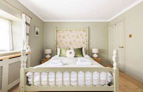 Stunning Renovation edge of Frome + country views - Photo 43