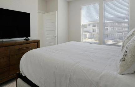 Landing Stunning 1BD Pool Clubhouse - Photo 41