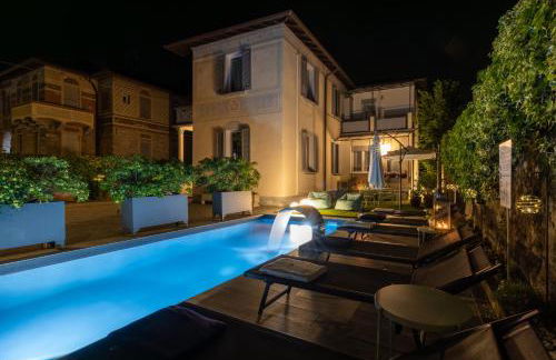 Maji Como Lake - Lake Como Historic Villa Apartments with Pool & Parking, 100m from Ferry & train - Foto 51