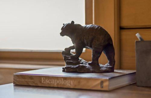 Lakefront Log Cabin, Private Lake Access w/Peloton - Foto 7