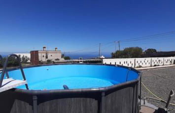 Peaceful Getaway with Pool & BBQ Area - Foto 3