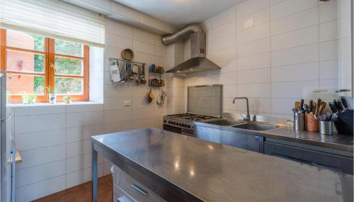 Beautiful Home In Buje With Wifi - Foto 5