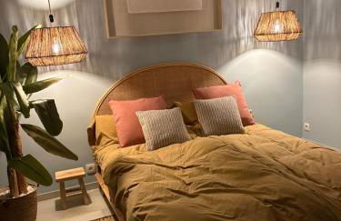 Luxury Villa with Panorama View and Heated Pool - Photo 19