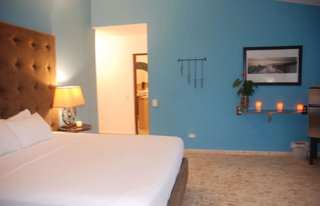 E&J Boutique Residences - Photo 17