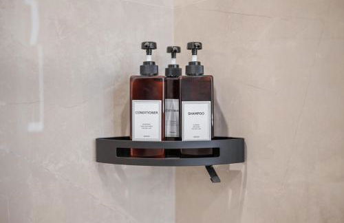 PFR Suites - Highland, 3BR 2BA Shadyside Condo, Penthouse Unit, 2 Decks, Off-Street Parking, 4th Floor Walkup - Foto 35