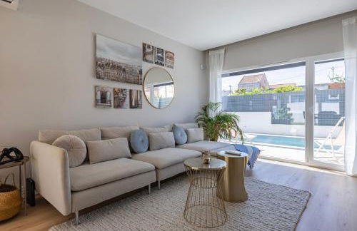 Poolside oasis by Caparica beach - Foto 33