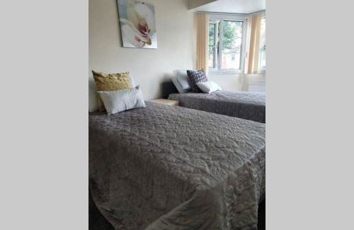 ENTIRE HOUSE- Near Common Wealth Games PERRY BARR - Foto 14