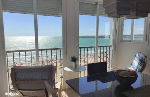 PRIMERA LINEA DE PLAYA EN VALDELAGRANA - Foto 2