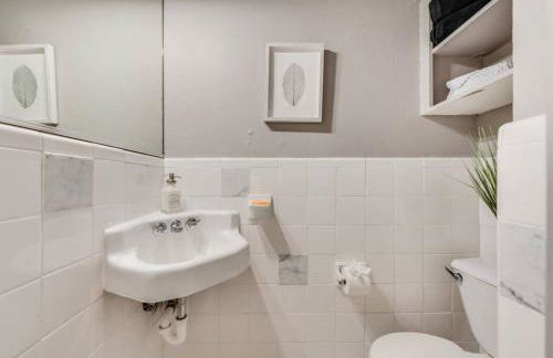 Dallas Retreat Pool & California-Inspired Design - Foto 10