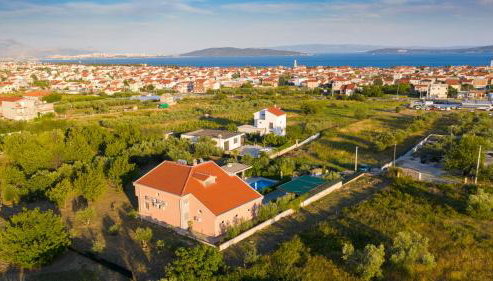 Villa Toni with 5 bedrooms and heated pool - Foto 4