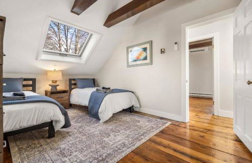 2BR Home|Downtown Rockport w/parking|Walk 2 Ocean - Foto 24