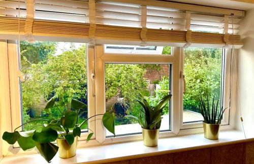 Family Studio Garden view 5min to Elizabeth Line - Foto 11