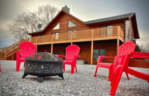 Luxury 4BR Log Cabin Near SIU & Wine Trail - Foto 50