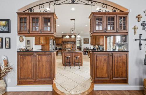 The Overlook on Douglas Lake -Waterfront Luxury - Photo 9