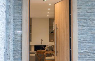 THALIA, luxury 3Br Home with Ensuite Bathrooms, just 3 minutes walk from the beach located in the prestigious Athenian Riviera - Foto 2