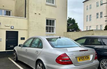 Beach from the Balcony, ensuite and private parking - Photo 40