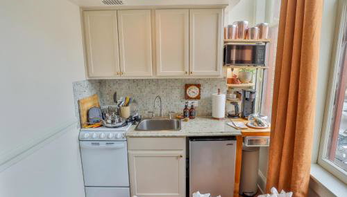 Riverwalk Gem-Stylish Downtown Escape with Views - Foto 2