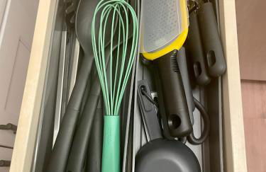 Newly Remodeled Mid-Century Modern Lake Condo - Foto 34