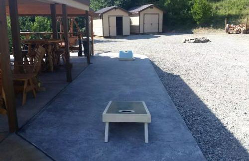 Rustic Mountain Retreat Perfect for Large Groups in Kingston, Idaho - Foto 27