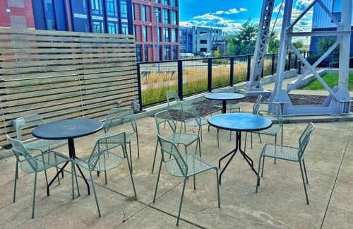 Zesty Orange Abode (438) - Foto 11